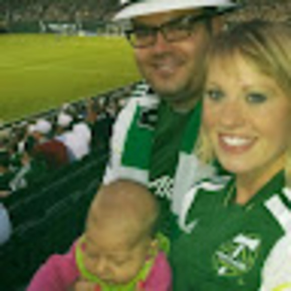 Meet your Posher, Danielle - Picture 1 of 1